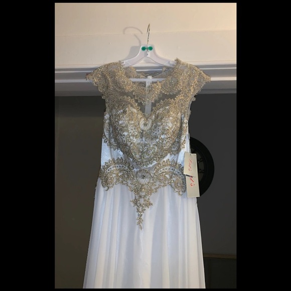 Prom; pageant , etc Dress - Picture 3 of 8